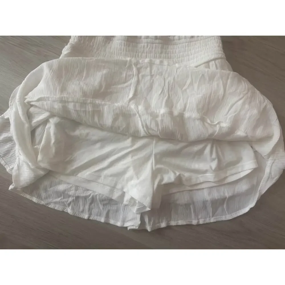 Aeropostale Women’s Medium White High-Waisted Ruffled Flippy Skort